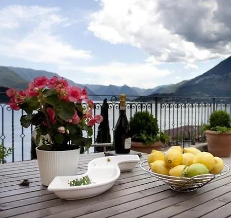 Apartamento Casa Stacy Varenna
